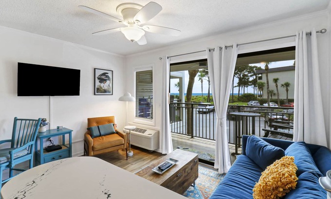 Hilton Head Condo | RENOVATED! Seaside Villas 1 BDRM, 1 BA, 2 Free Bikes! Great Ocean Views! #129