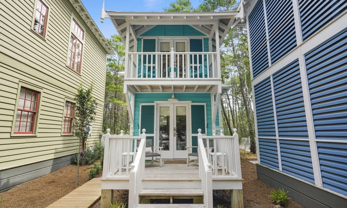 Seaside Cottage | Renovated Seaside Cottage, Pet Friendly, Luxury Touches+ 2 Adult Bikes!