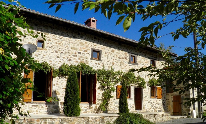 Massignac House | Renovated Stone and Timber House in peaceful location close to all amenities