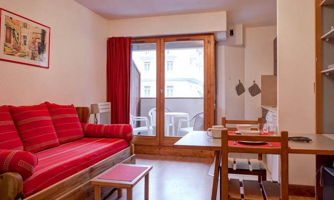 Brides-les-Bains Apartment | Renovated Studio for 4 with Balcony, Perfect Location in Brides-les-Bains