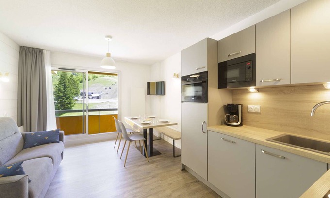 Eaux-Bonnes Apartment | Renovated studio in Gourette, 4 people, pets allowed, wifi