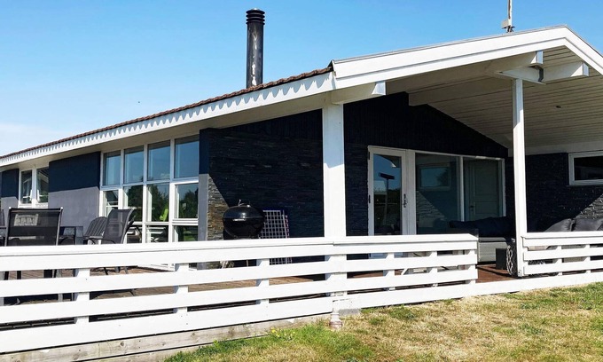 Hejlsminde Strand House | Renovated Summerhouse in Hejlsminde - By Traum Ferienwohnungen