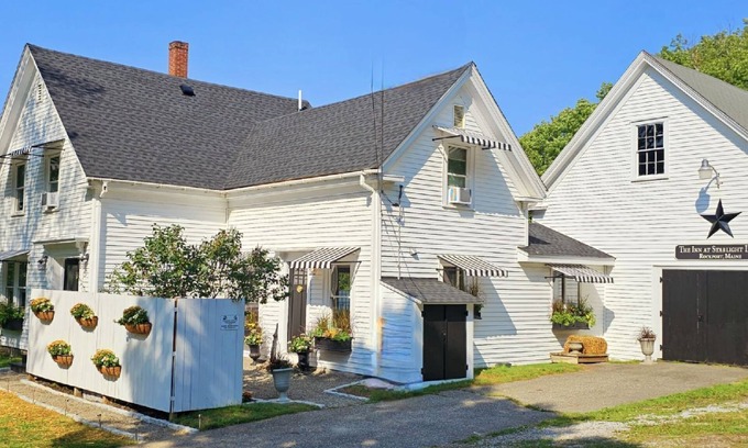 Camden House | Renovated Turn Of The Century Farmhouse with three bedrooms