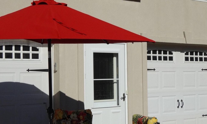 Bradley Beach House | Renovated Two Bedroom Carriage House in Bradley Beach