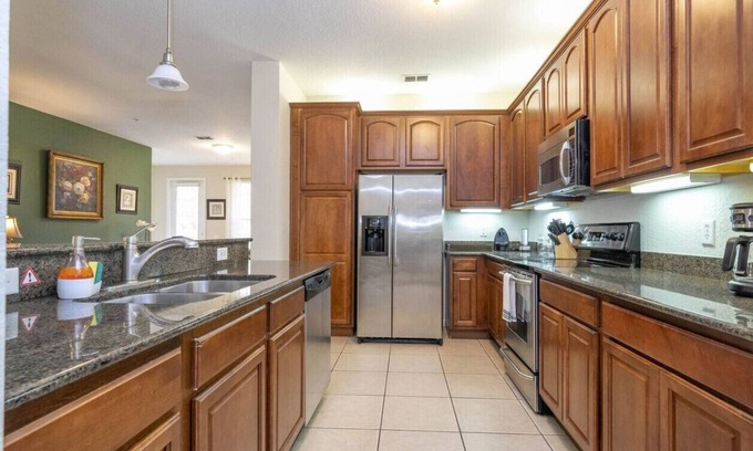 Florida Central Atlantic Coast Condo | Renovated Vista Cay Condo 5 min to Universal