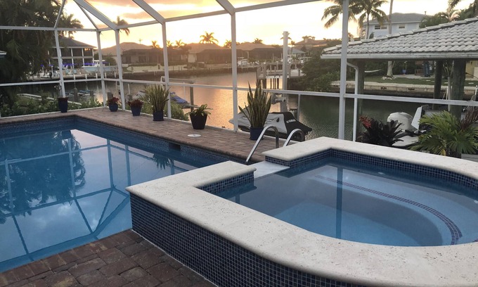 Marco Island House | Renovated Waterfront Home -5Minute walk to Beach- sunsets& Marco Sq restaurants