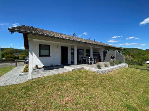 Harbshausen House | Renoviertes Ferienhaus in Harbshausen mit Terrasse, Grill und Garten