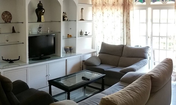 Algeciras House | RENT A 5 MIN BEACH HOUSE