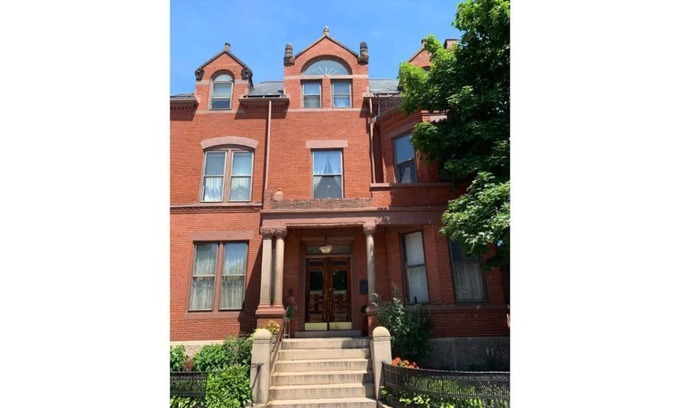 Downtown Portland House | Rent a room in the gorgeous Holt House