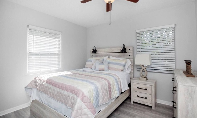 Southside House | Rent this cute bungalow in the “Southside” area of Jacksonville