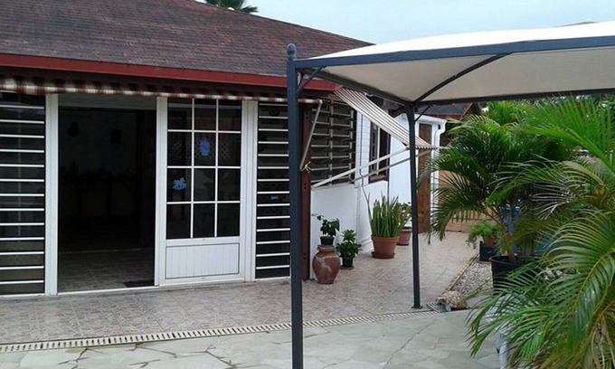 Sainte-Anne House | rental house F 3 air-conditioned Cap Chevalier Sainte Anne Martinique