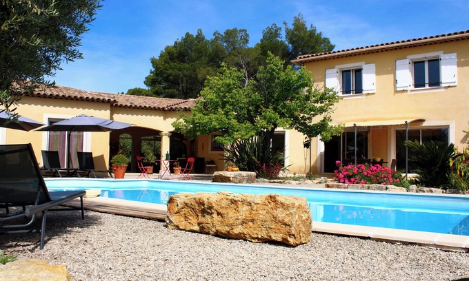 Flayosc Villa | Rental Residence Peylon with swimming pool terrace garden patio in a quiet area