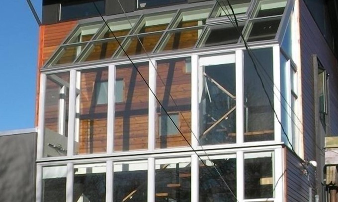 James Bay House | Rental Suite in Contemporary House in Beautiful James Bay