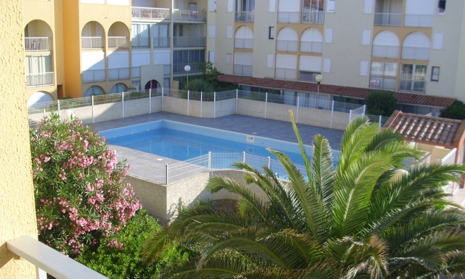 Narbonne-Plage Apartment | Rental T3 AUDE Narbonne plage Tout confort 2 ch. cuisine équipée, lave linge,