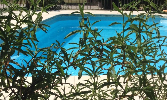 Lesparre-Medoc Cottage | Rental with pool between ocean beaches and prestigious vineyards