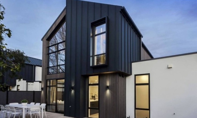 Merivale House | Repton City Townhouse - Merivale