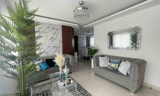 Llanos de Gurabo I House | Residencial Bella luna Suite F3