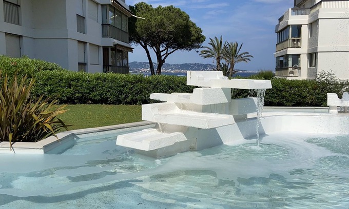 Mandelieu-la-Napoule Beach Apartment | Resdence PORT -1 ch-BOTANICAL GARDEN, feet ds water