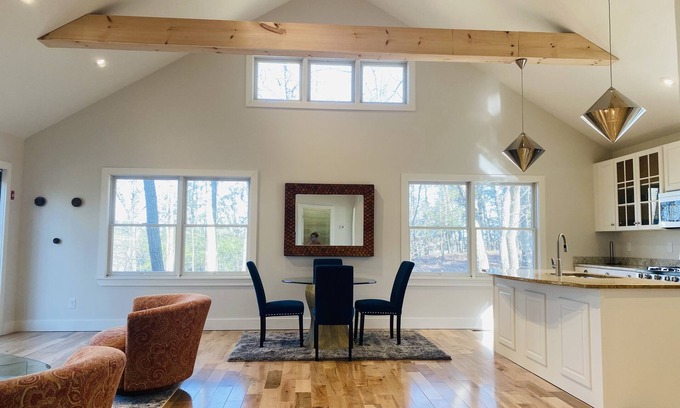 Rhinebeck Cottage | Reset and Relax in Luxury Cottage