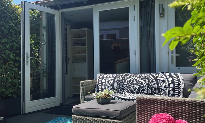 Bergen House | Reset Garden House: Comfortable summer house close to downtown Bergen!