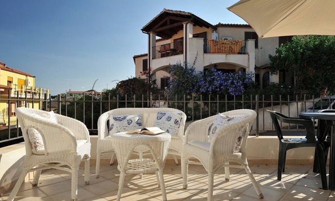 Santa Maria Navarrese Apartment | Residence Bianco Navarrese A