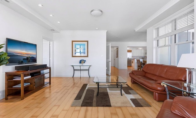 Diamond Beach Condo | Residence 511 at The Grand