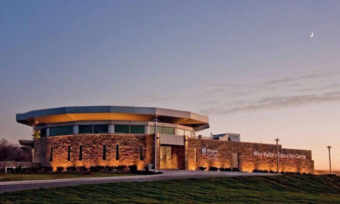 Glendale Hotel | Residence & Conference Centre - Niagara-on-the-Lake