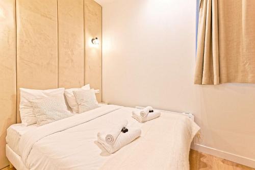 Quartier de Rochechouart Apartment | Residence Galeries Lafayette by Studio Prestige