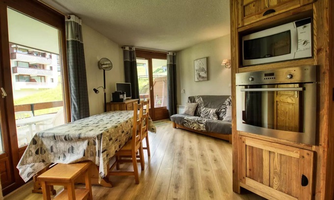 Les Esserts Apartment | Residence Gelinotte - Beautiful apartment feet slopes near kindergarten