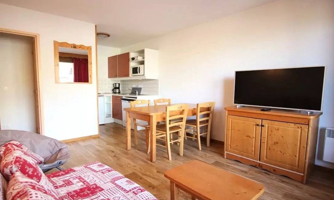 Puy-Saint-Vincent Apartment | Residence Hameau Des Ecrins - HEA706 - APARTMENT 1 ROOM + COIN MONTAGNE WITH BALCONY