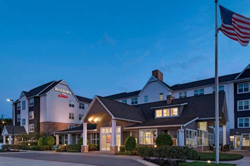 College Station Hotel | Residence Inn Bryan College Station