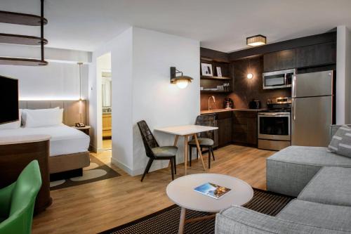 Aventura Hotel | Residence Inn by Marriott Miami Aventura Mall