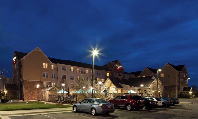 Greenwich Hotel | Residence Inn by Marriott Wichita East at Plazzio