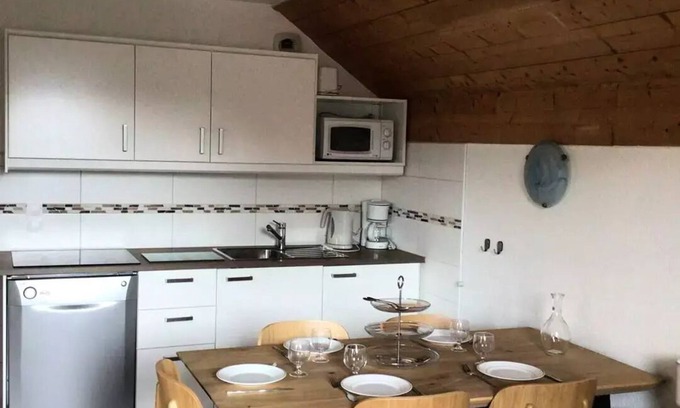 Saint-Jean-d'Arves Apartment | Residence La Fontaine Du Roi - Family apartment 8 beds, mountain view area of Sybelles