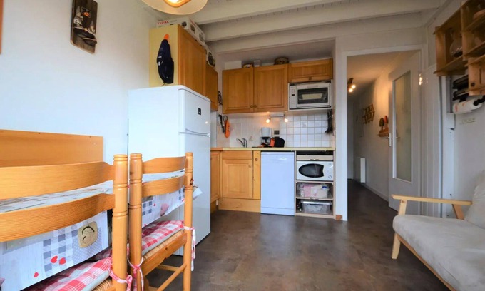 Cohennoz Apartment | Residence La Sapiniere - Apartment 5 people close to the slopes of Espace Diamant
