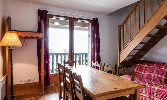 Besse-et-Saint-Anastaise Apartment | Residence Le Bois De La Reine* - 3 Room Duplex Cabin Apartment 6/8 People