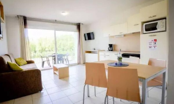 Azille Apartment | Residence Le Château de Jouarres * - Studio 2 people