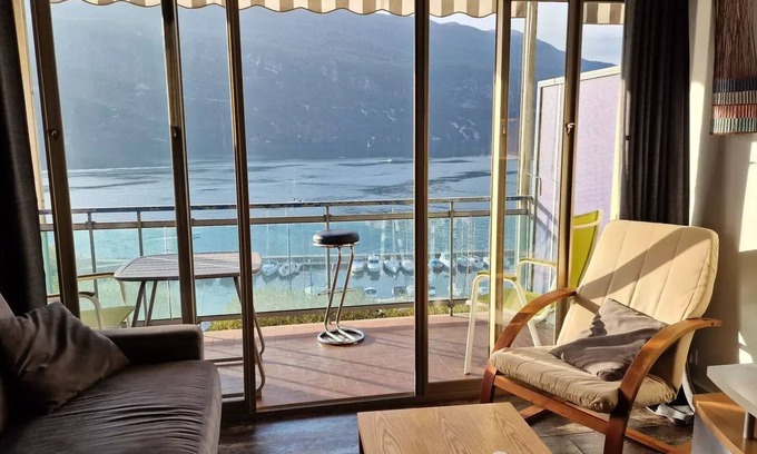Aix-les-Bains Apartment | Residence Les Belles Rives E - Beautiful and stunning views of Lake Bourget!