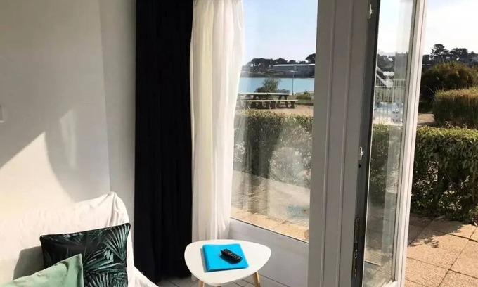 Trevou-Treguignec Apartment | Residence Les Terrasses de la Plage - Apartment Sea view 2 rooms Cabin 4/5 people