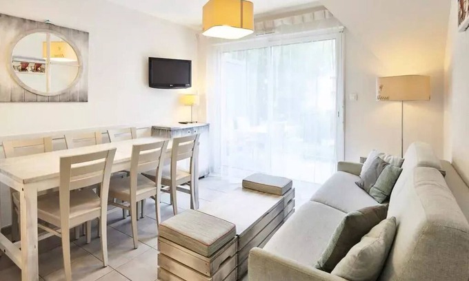 Benodet Apartment | Residence Les Jardins d'Arvor * - Holidays Bleues - 3 Room Cabin 6 People