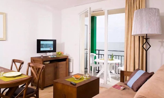 Cayeux-sur-Mer Apartment | Residence Les Terrasses de la Plage * - 2 Rooms Cabin 6 people