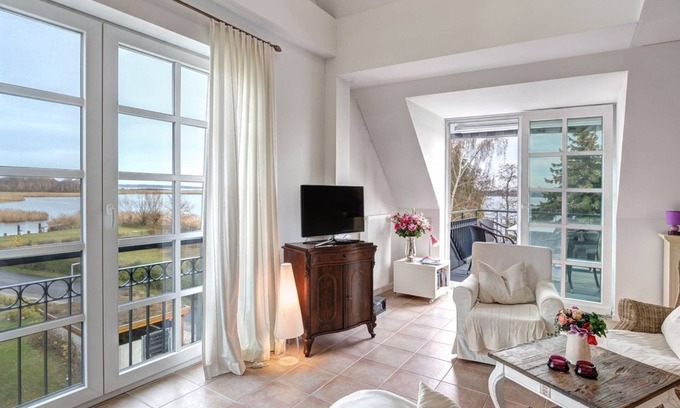 Balm Apartment | Residence on Lake Balmer - BS 26