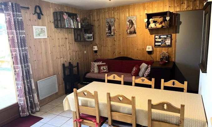 La Joue du Loup Ski Chalet | Residence Residence Les Flocons Du Soleil - Chalets for 6 People