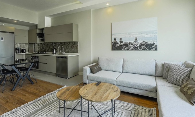 Lara Apartment | Residence w Balcony 5 min to Lara Beach in Antalya