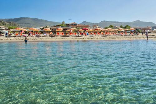 Bosa Marina Apartment | Residence with private beach in Bosa Marina just 100 meters from the sea