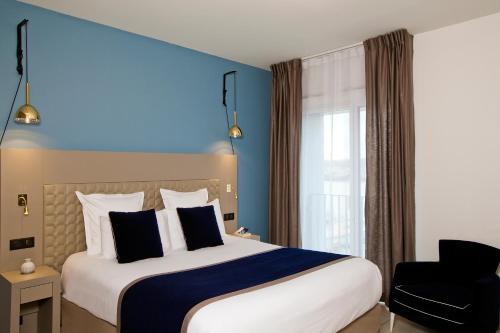 Bassins a Flot Apartment | Residhome Bordeaux