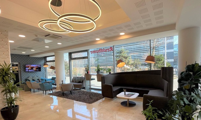 Issy-les-Moulineaux Apartment | Residhome Paris Issy-les-Moulineaux