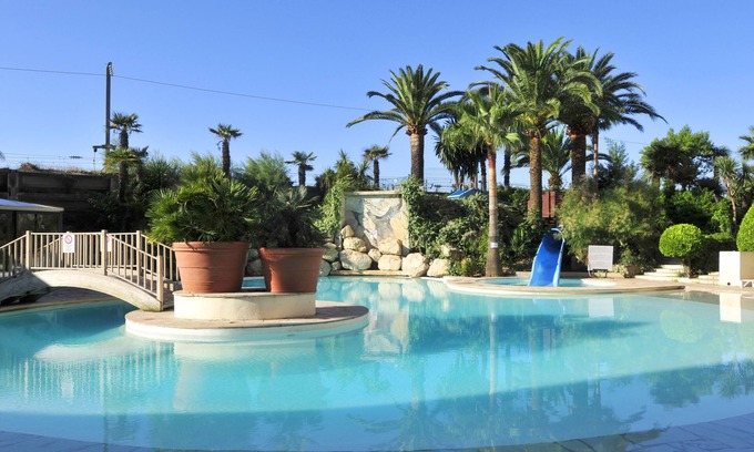 Cannes La Bocca Apartment | Residhotel Villa Maupassant