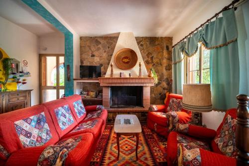 Quartucciu House | Resonance Experience - Tranquil Room Close to Beaches and Sacred Sites