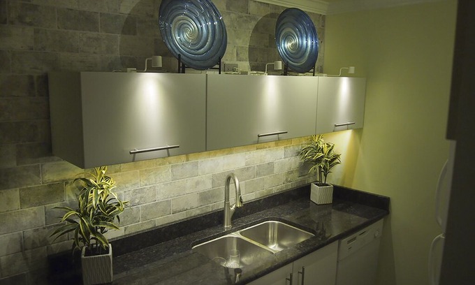 Northeast Virginia Beach Apartment | Resort Area- Virginia Beach-900 Pacific Place Condominiums